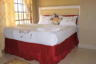 Lormasol Mews Guesthouse - Serowe - 2