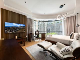 Trophy - Private Office Solace Suite - 7