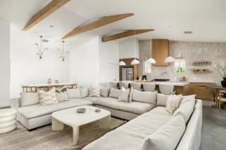 The MYAH by Porter NEWLY REMODELED Enjoy the Pool Firepit Luxury - 1