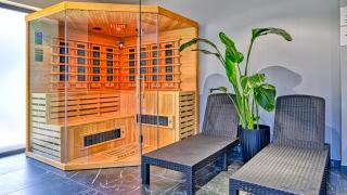 Belle View, Sun & Snow - 8