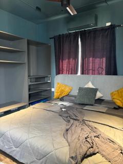 UBD Hospitality - Quirky property that suits all - - 5