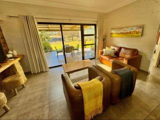 Muirfield Cottages - Clarens - 3