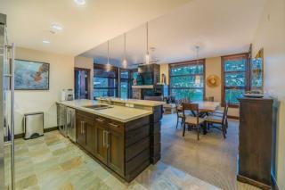 Luxury 3 Bedroom Slopeside Mountain Vacation Rental With Hot Tubs - 8