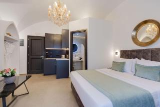 The Cosmopolitan - Karterados Urban Suites - 4