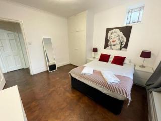 Modern Comfort – 2BR 1BA near Hyde Park & Tube - 3