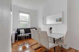 Elegant 2BR apartment Central London - 8