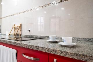 Malaga Huelin Stay 5 Min to the Sand - Málaga - 6