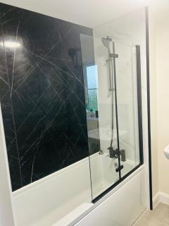 Modern 4-Bed Detached Home in Corby - 4