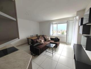 Sunny apartment with phenomenal view in Lugano City Center - 3