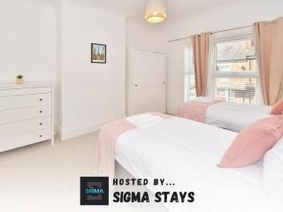 Walthall House - By Sigma Stays - Crewe - 0