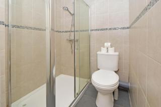 Walthall House - By Sigma Stays - Crewe - 2