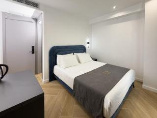 ES Hotel - - 3