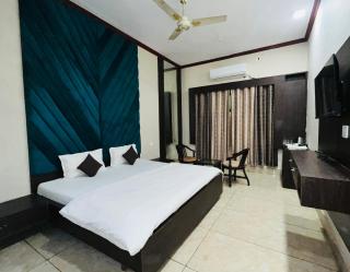 Hotel Mayur - 0