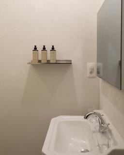 Bright & Cozy Studio near the Beach - 1