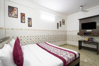 Hotel South Delhi Inn Just 10 Minute Away Form Nizamuddin Railway Station - 9