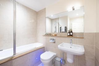Great Location Beautiful Townhouse in Bath 4BR - 7