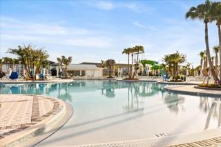 Bedrooms 5 4 Bathrooms Windsor Cay 16160Pf - 1