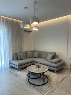 Rildi Luxury Apartment - Tirana - 0
