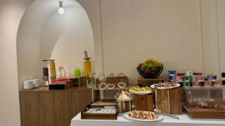 Hotel Adore - 5