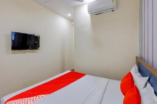 Hotel O Lotus - Surat - 1