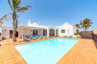 Villa Nino by Villa Plus - 2