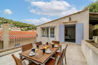 Calanque de Niolon, emplacement exceptionnel 1 minute de la mer - 9