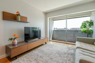 Stylish Home with Balcony & Garage by HostWise - Oporto - 0