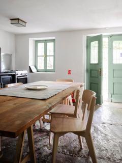 Hidden Valley House - a rustic retreat - 4