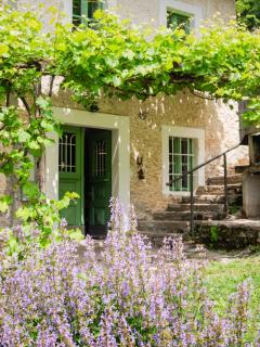 Hidden Valley House - a rustic retreat - 9