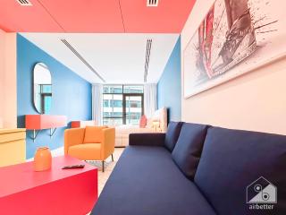 Colorful Studio with Balcony & City Views - 2