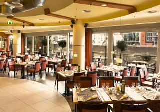 Courtyard by Marriott Duesseldorf Hafen - Düsseldorf - 1