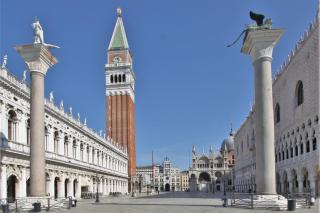 Baretteri Design Apartments- 2 Min from San Marco - 4