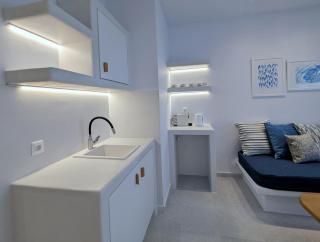 BlueArt Suites - Naxos Chora - 1