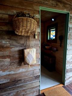 Crystal Cottage - - 4
