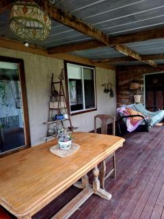 Crystal Cottage - - 2