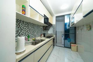 Beachfront Apartment in Malé, Maldives - 5