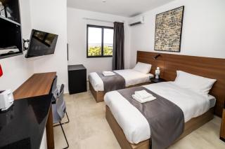 Luxury New 2 Single Bed Studio with views - BV6 - 1