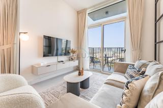 Walk to Dubai Hills Mall, Premium Amenities And Near Dubai Hills Park And Golf Club, Socio Tower 1, Dubai Hills by Deluxe Holiday Homes - 7