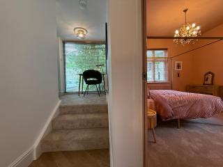 Tower Cottage - 8
