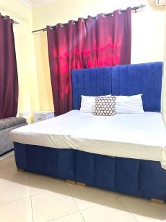 Affordable pearl Lulu Apartments with Fast WiFi - 6