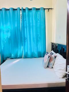 Affordable pearl Lulu Apartments with Fast WiFi - 3