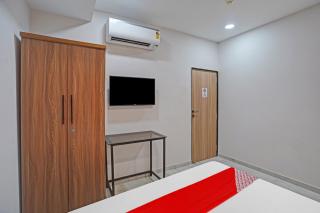 Hotel Sukoon, Best Luxurious Hotel AC Rooms In City Center Surat - Surat - 7