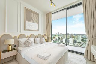 Golden Stays - Private Pool in Binghatti Onyx I Modern 2BR Apartment I JVC Dubai - 8