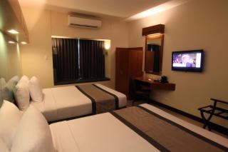 Microtel by Wyndham UP Technohub - Manila - 8