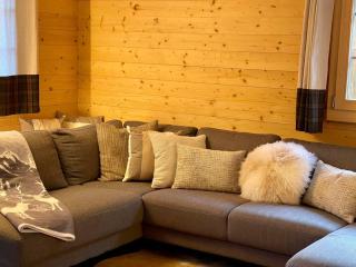 Charming Chalet With Splendid Views Near Gstaad - Lauenen - 2