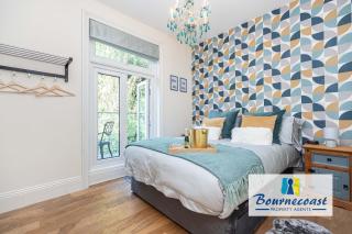 Bournecoast - Seafront Flat next to Sandy Beach with Balcony - Sea Views - Parking - FM10661 - 1