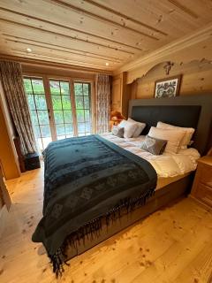 Luxurious Alpine Getaway at Park Hotel Gstaad - 9