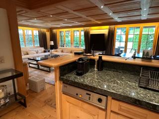 Luxurious Alpine Getaway at Park Hotel Gstaad - 4