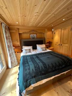 Luxurious Alpine Getaway at Park Hotel Gstaad - Gstaad - 1