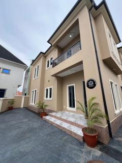 The Regal Luxury Apartment Hub - Otta - 6
